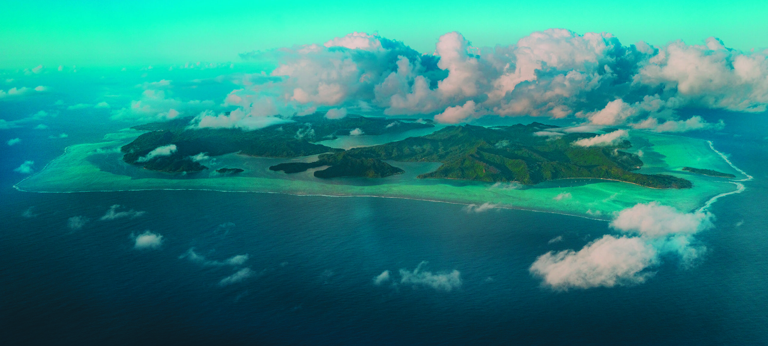 L’île de Raiatea vue du ciel.