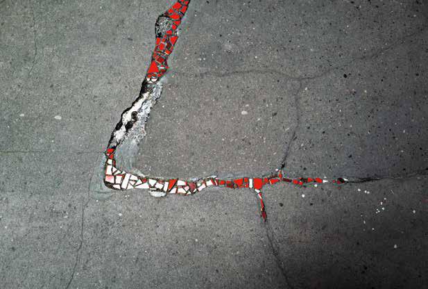 «Proto-flacking » : broderie expérimentale d’Ememem avant la création des premiers flacking, Lyon, 2012.