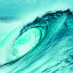 AU CŒUR DE LA VAGUE